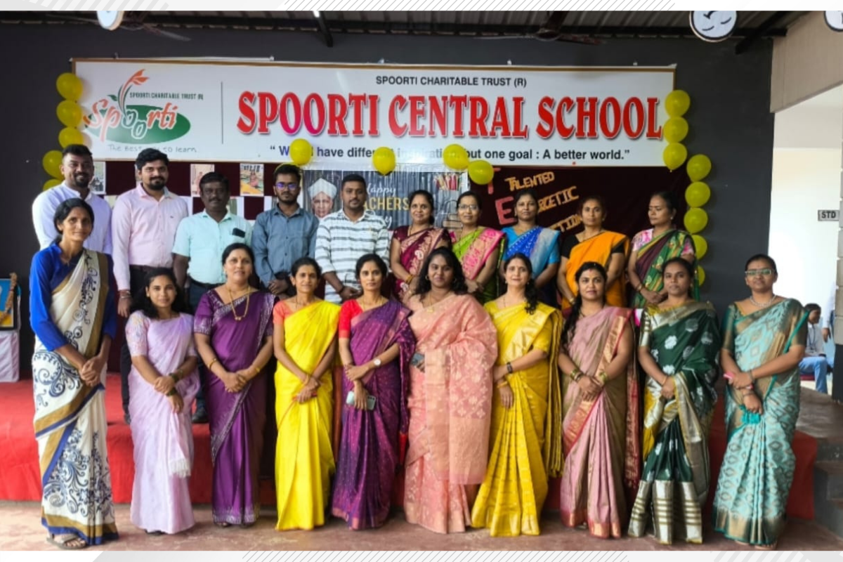 Yellow School Supplies Email Header (2)